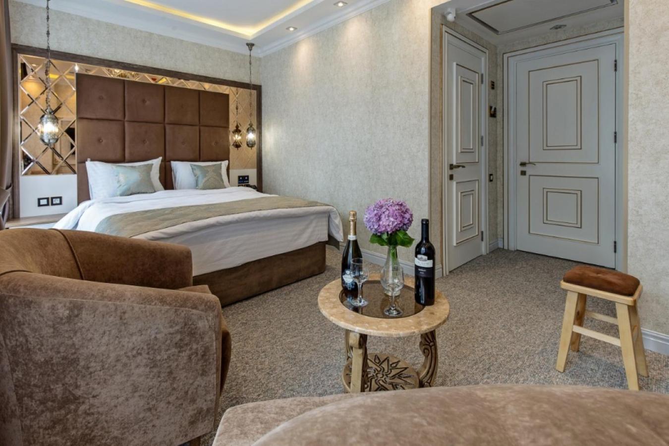 Aqua Hotel Tbilissi Extérieur photo